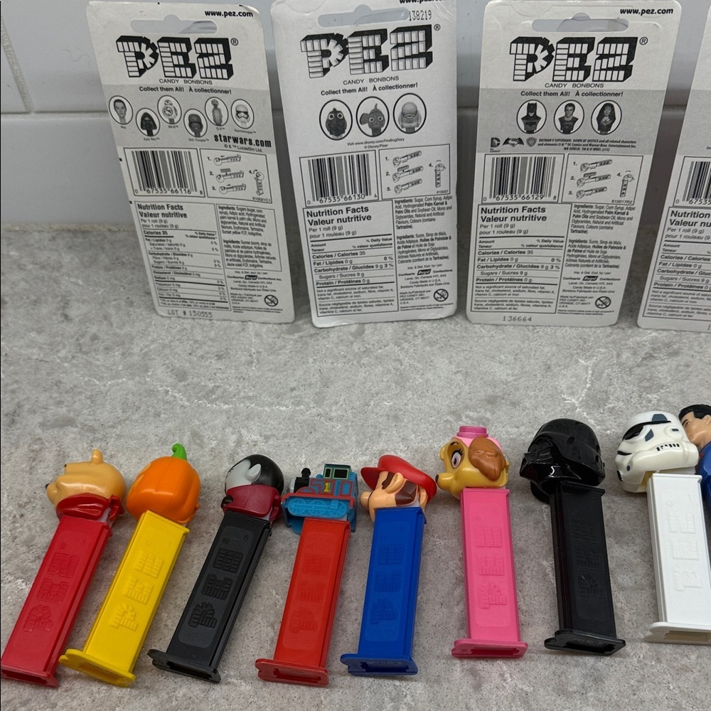 18 PEZ dispensers mix of sealed loose Star Wars, Trolls, Santa, Superman, others - Picture 8 of 13